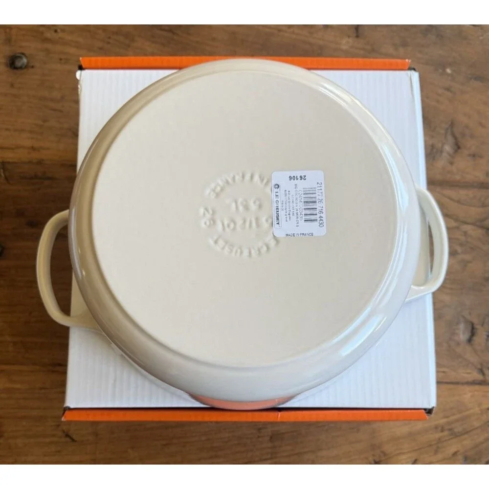 Le Creuset Enameled Cast Iron Round Dutch Oven Casserole 26cm 5.5qt Meringue NEW